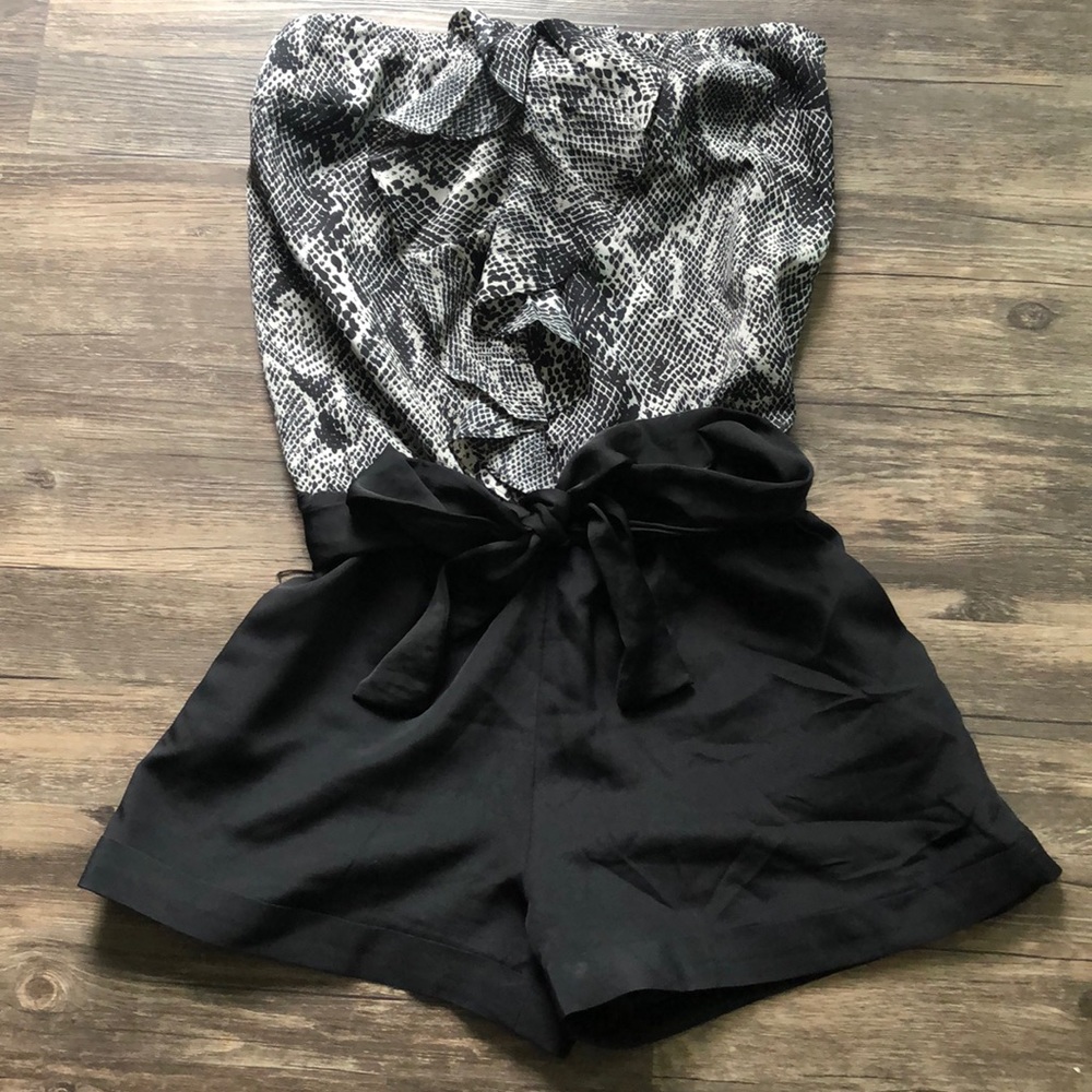 ☘️☘️ Black romper